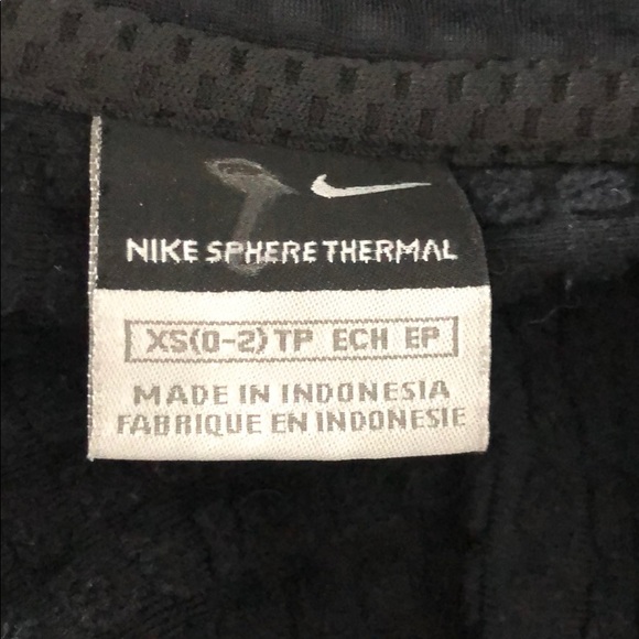 NIKE Black Sphere Thermal Pullover - Picture 10 of 13